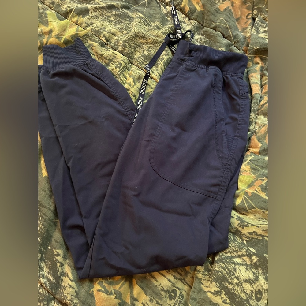 Med Couture Women's scrub pants